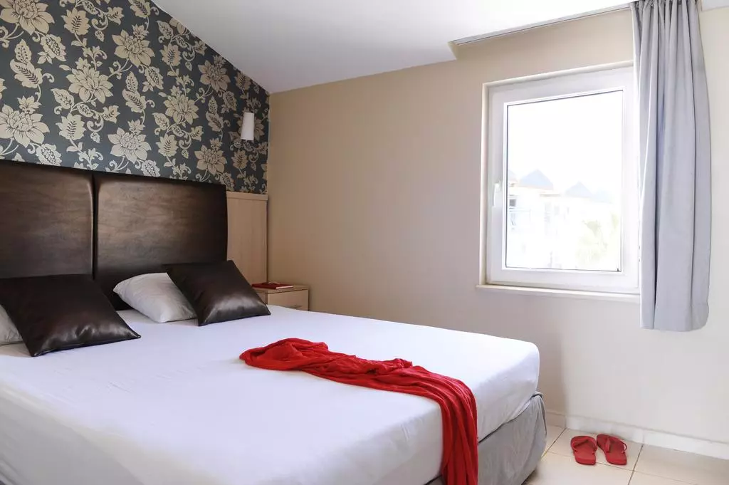 Joker Side Hill Suite Hotel